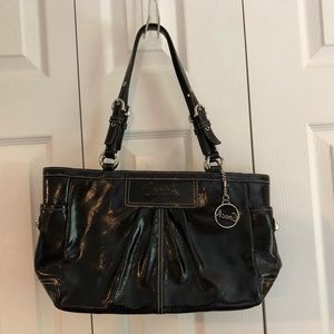 Coach patent leather shoulder bag